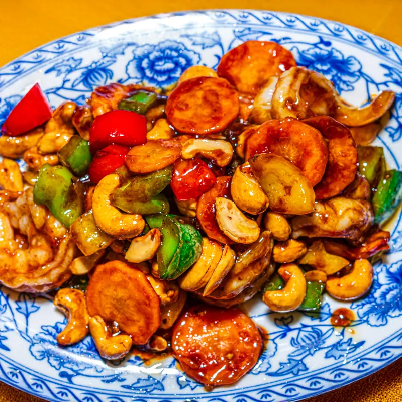 Riesencrevetten mit Kernelnüssen